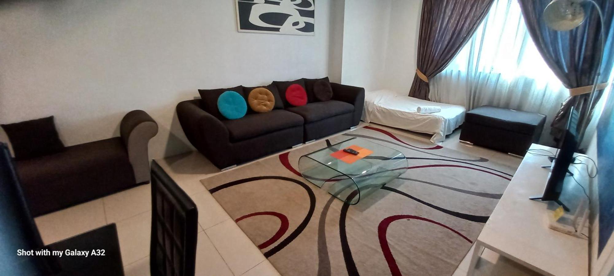 One Maxim Residence At Taragon Kuala Lumpur Buitenkant foto